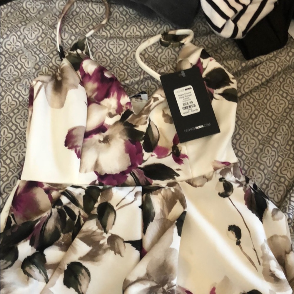 Roam around floral romper